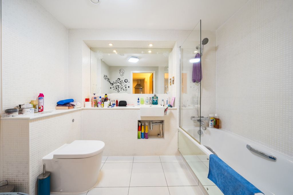 Property photo 2 of 21 5-6Acd07F7c1ee3-1...