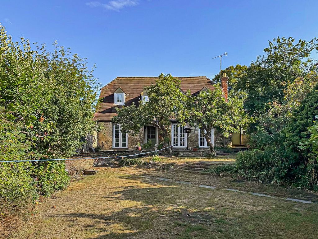 Property photo 1 of 27