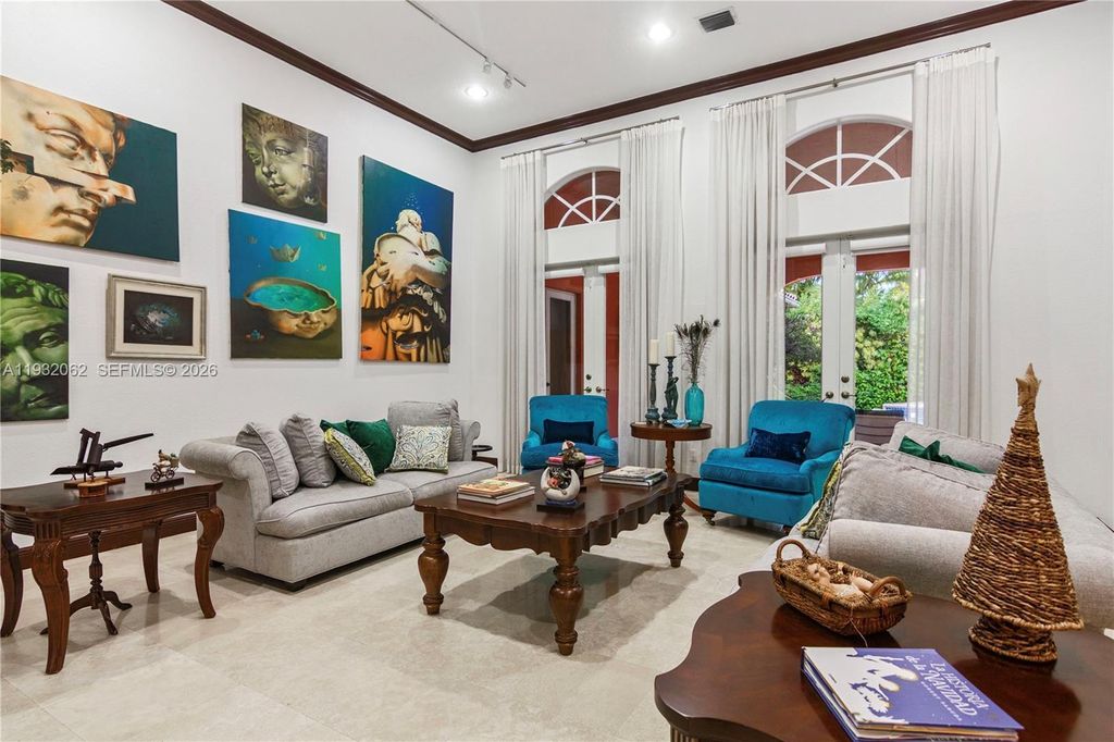 Property photo 3 of 32 <Alttext/>