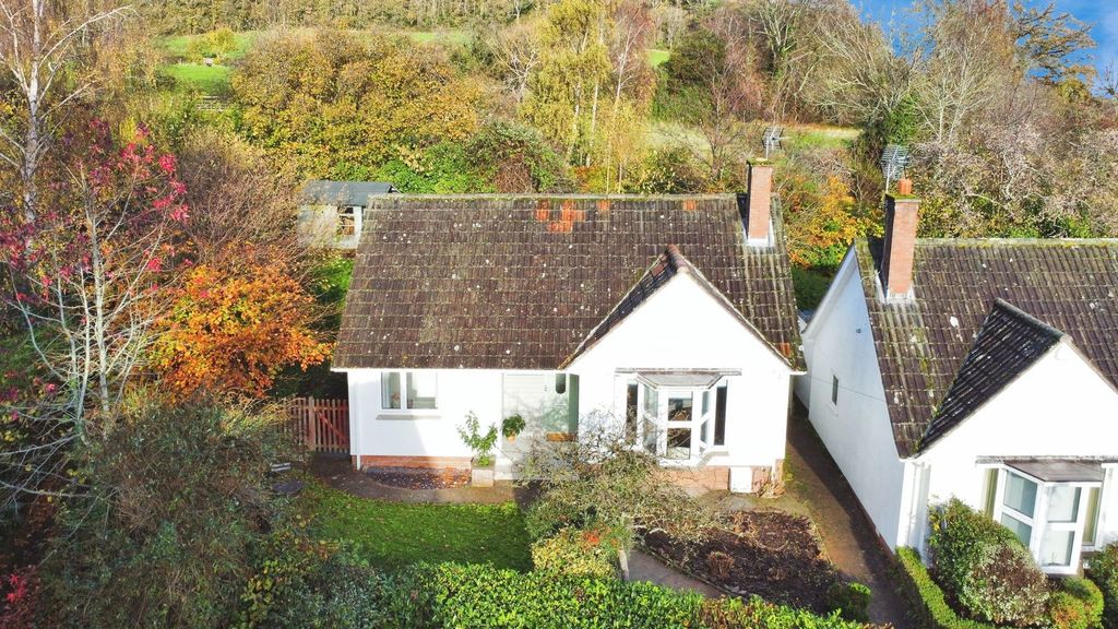 Property photo 1 of 28