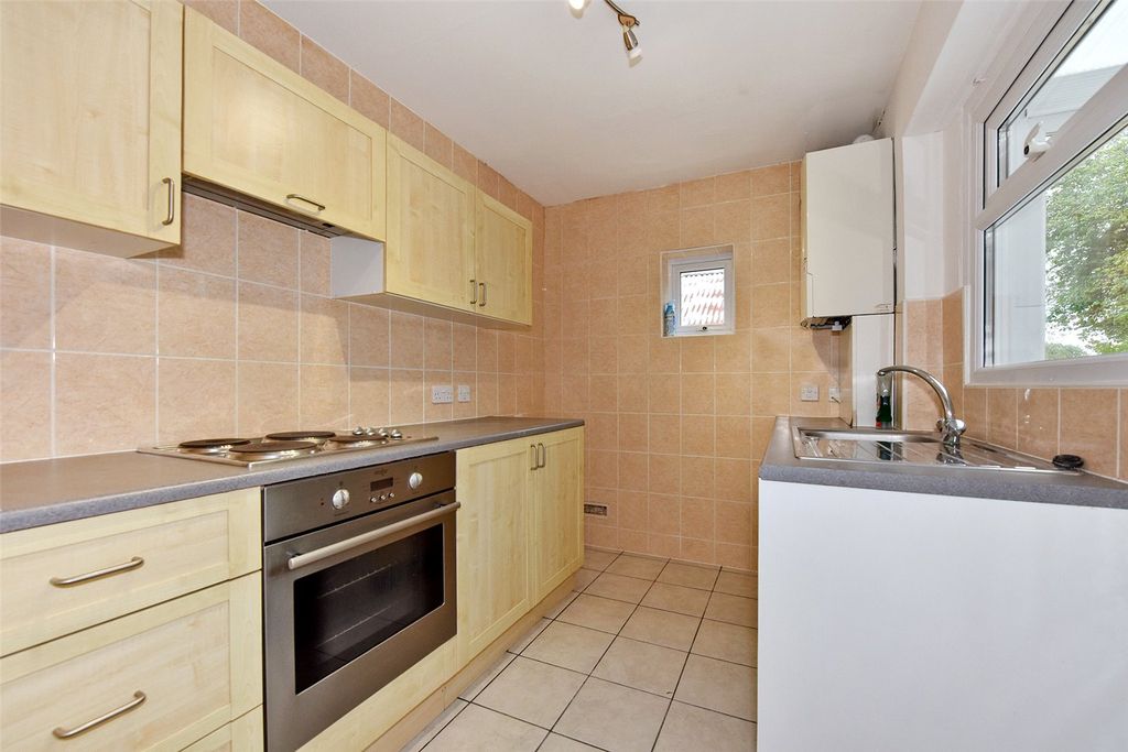 Property photo 2 of 10 Picture No. 15