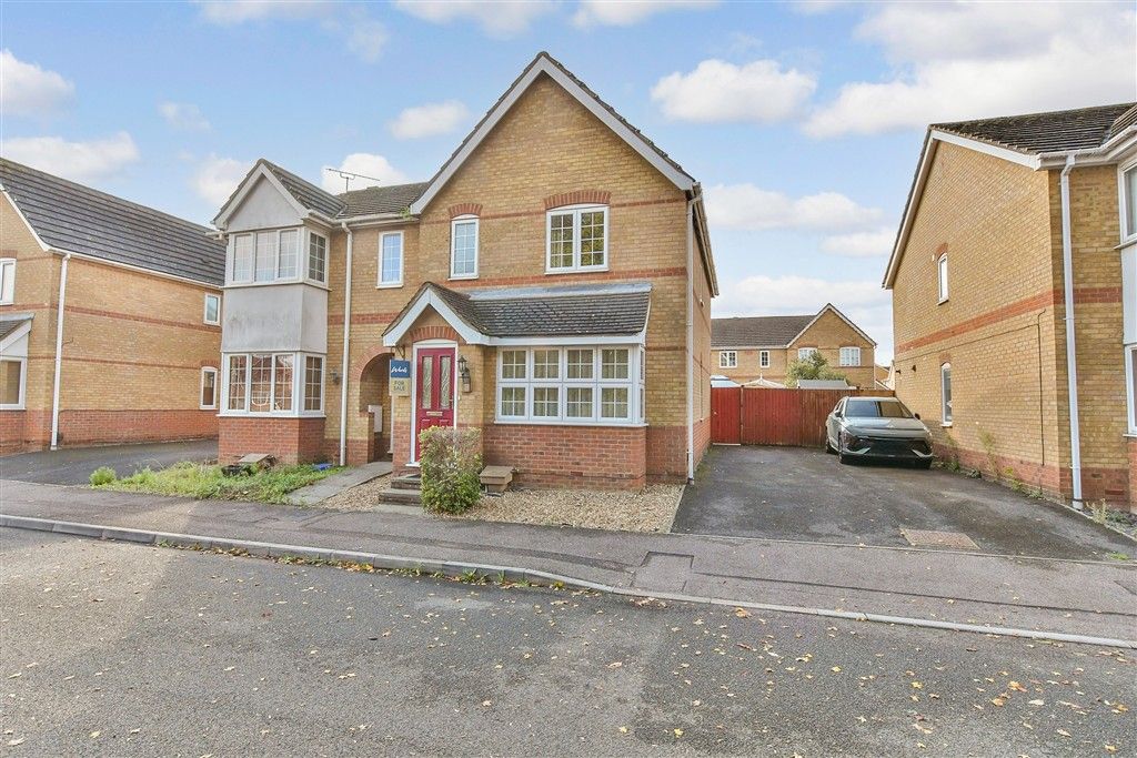 Property photo 1 of 14 External Front