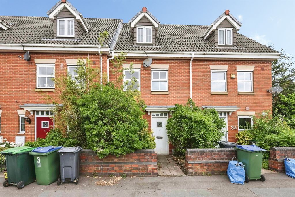 Property photo 1 of 15