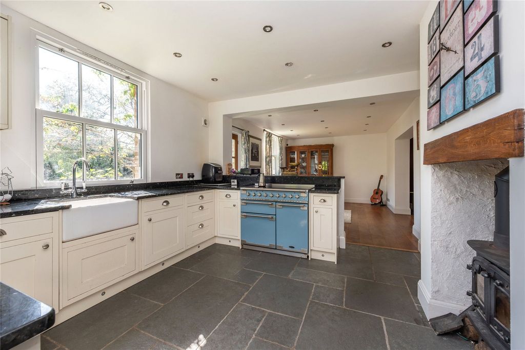 Property photo 3 of 25 Picture No. 06