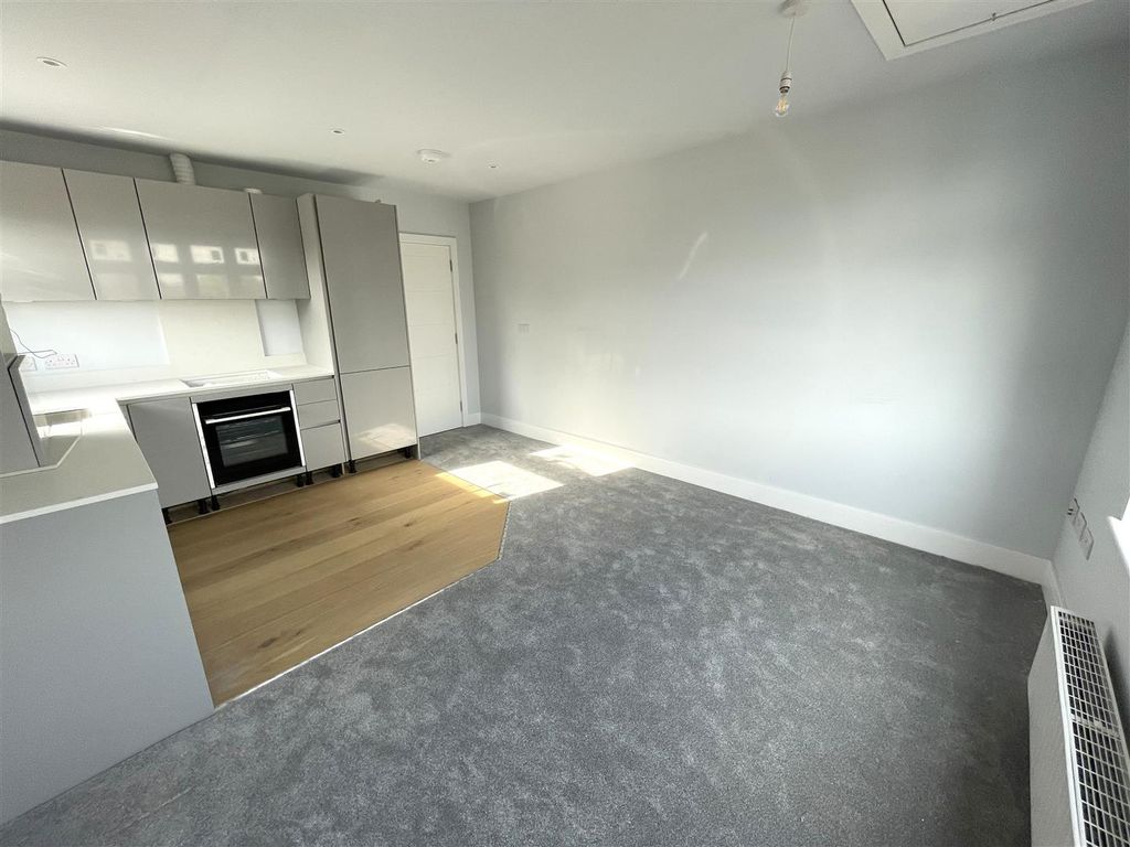 Property photo 3 of 14 Img_7947.Jpg