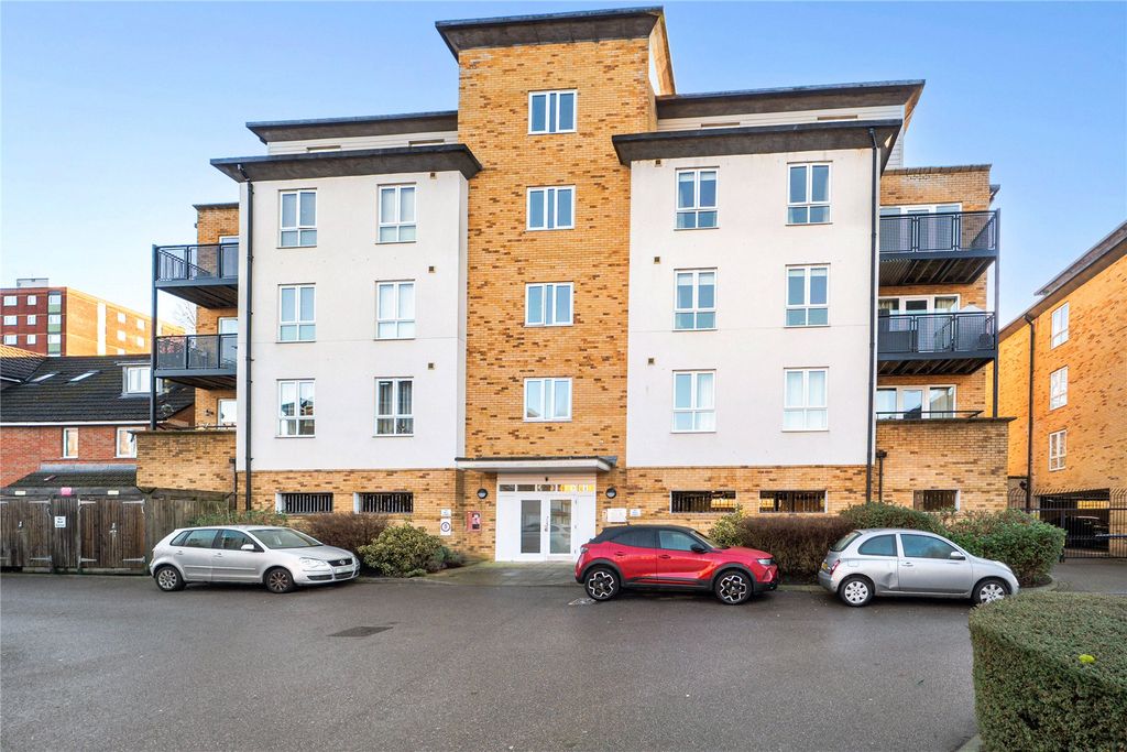 Property photo 2 of 17 Picture No. 02