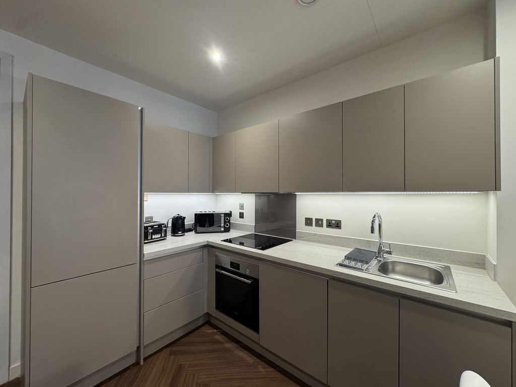 Property photo 3 of 11 Photo 11