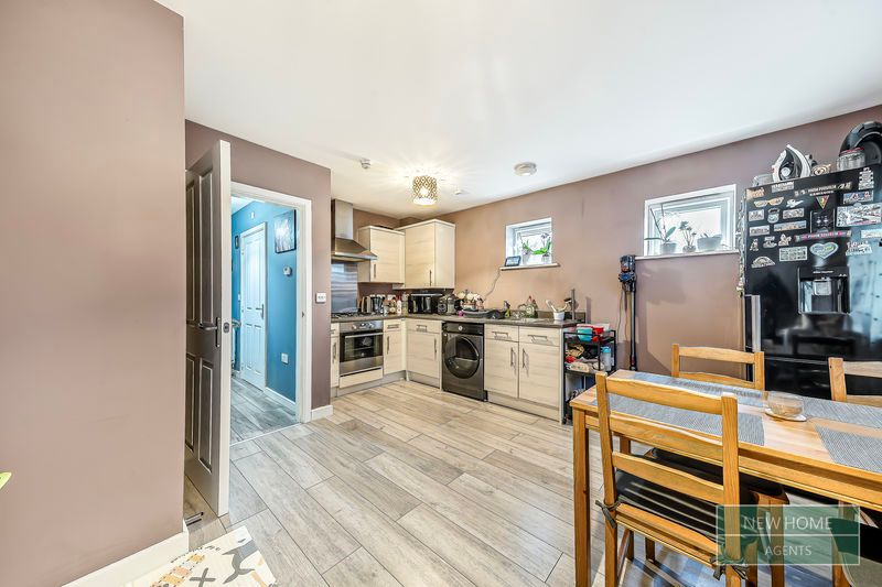 Property photo 3 of 15 Photo 5