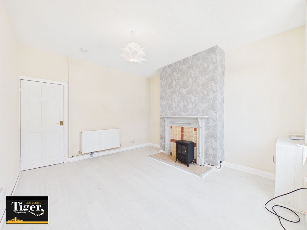 Property photo 3 of 7 Cam03440G0-Pr0609-Still005