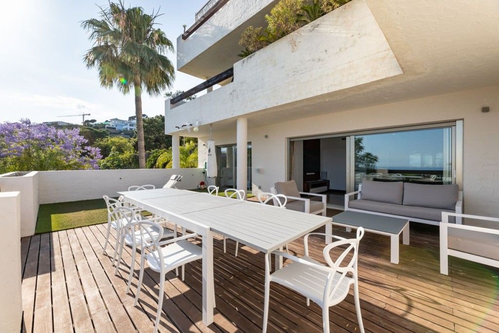 Property photo 2 of 20 Terrace
