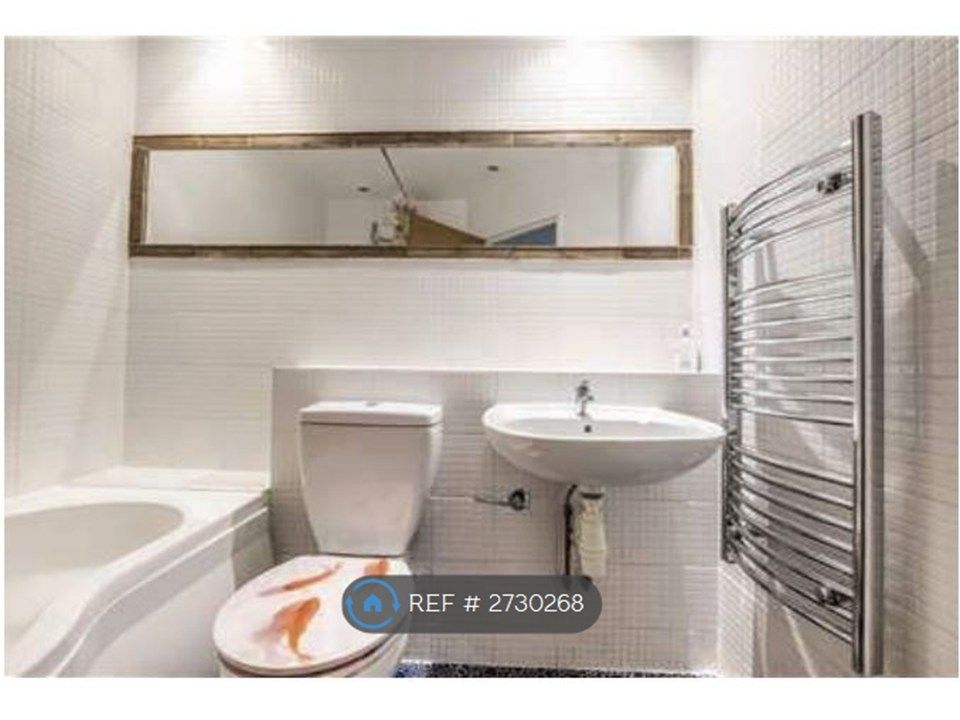 Property photo 2 of 6 Bathroom