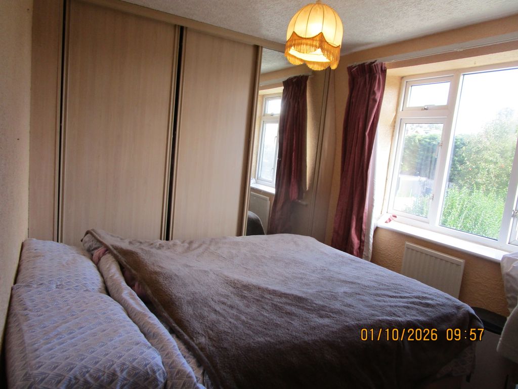 Property photo 3 of 11 2nd Double Bedroom