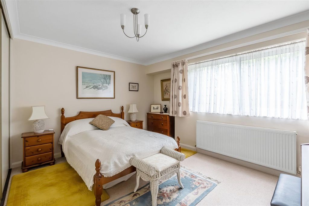 Additional image 7 of 3 bed flat for saleStack House, West Hill, Oxted RH8
