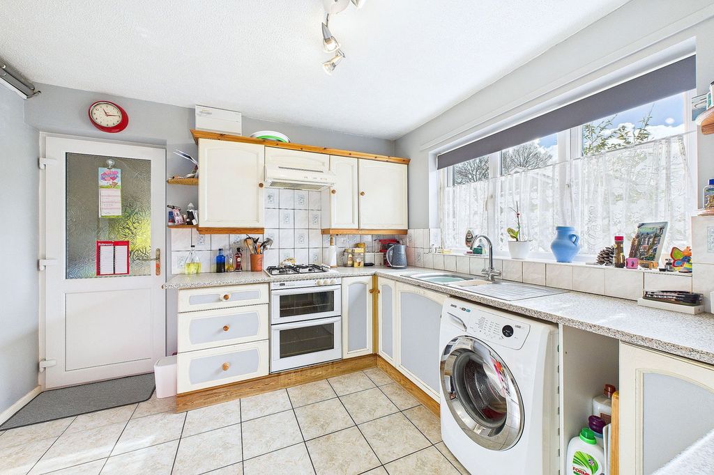 Property photo 3 of 22