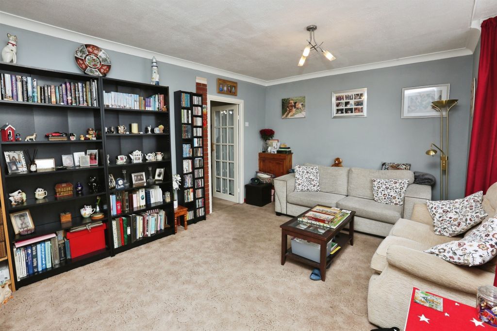 Property photo 2 of 13
