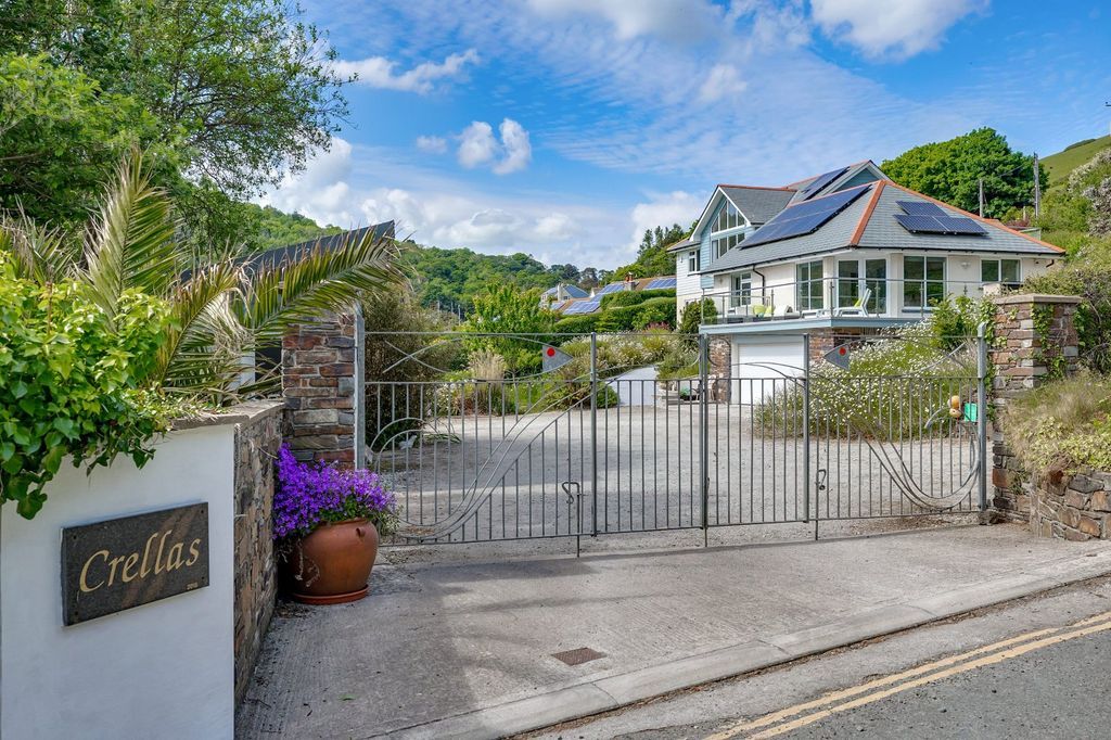 Property photo 2 of 34 Approach