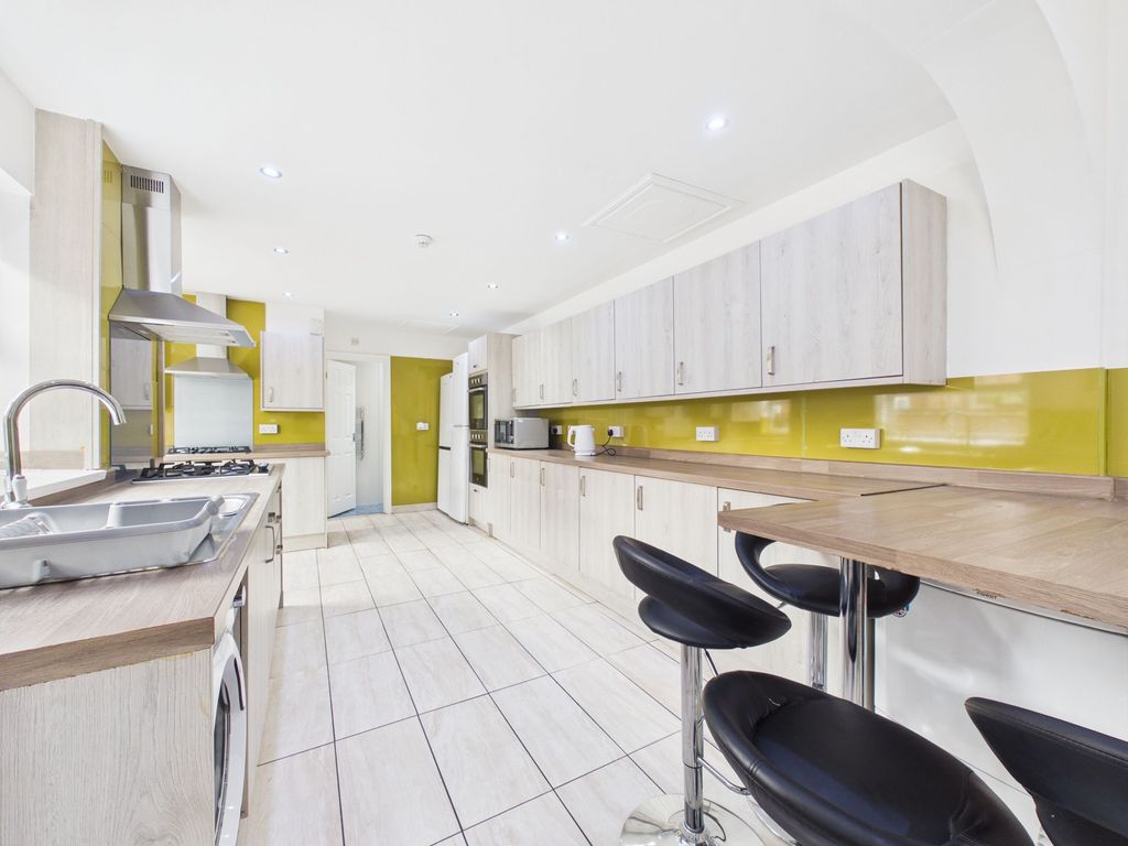 Property photo 3 of 20 Open Plan Living/Kitchen