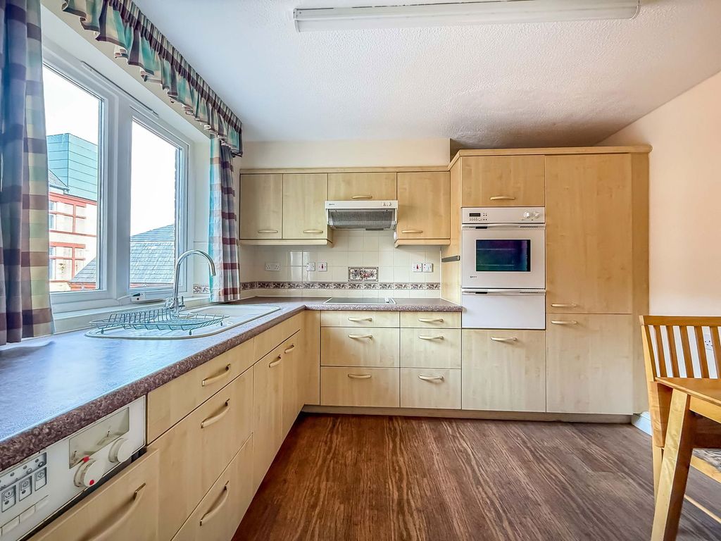 Property photo 3 of 23