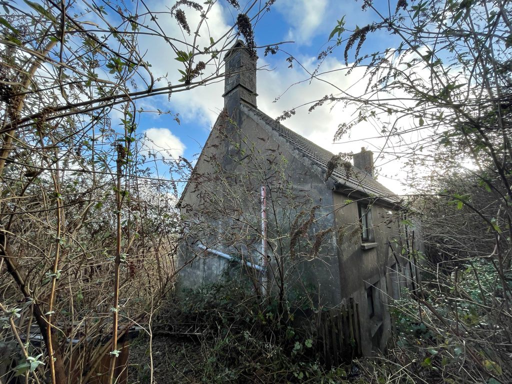 Property photo 2 of 16