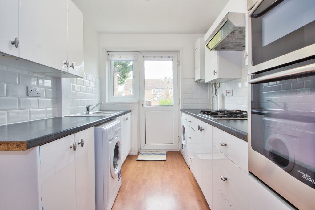 Property photo 2 of 15 Gallery