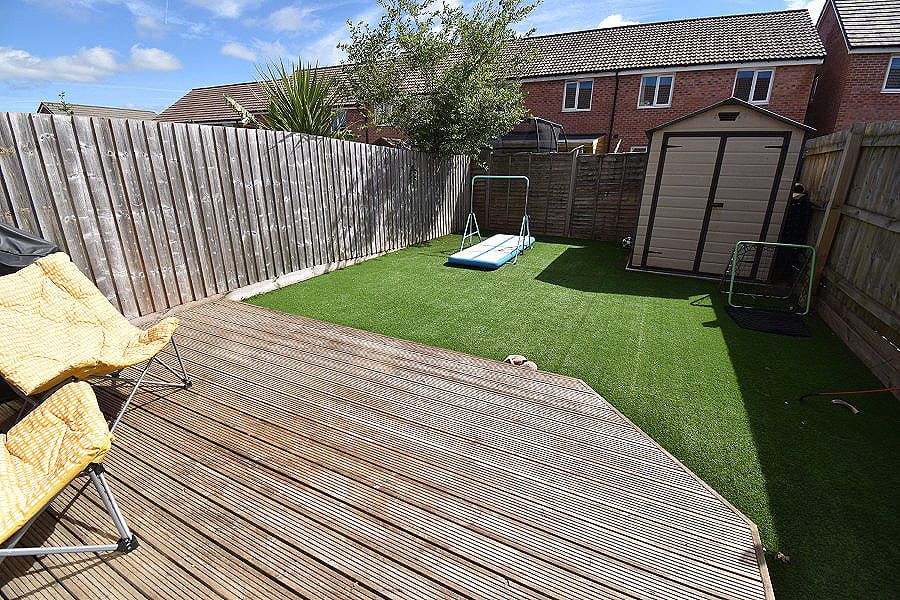 Property photo 2 of 12