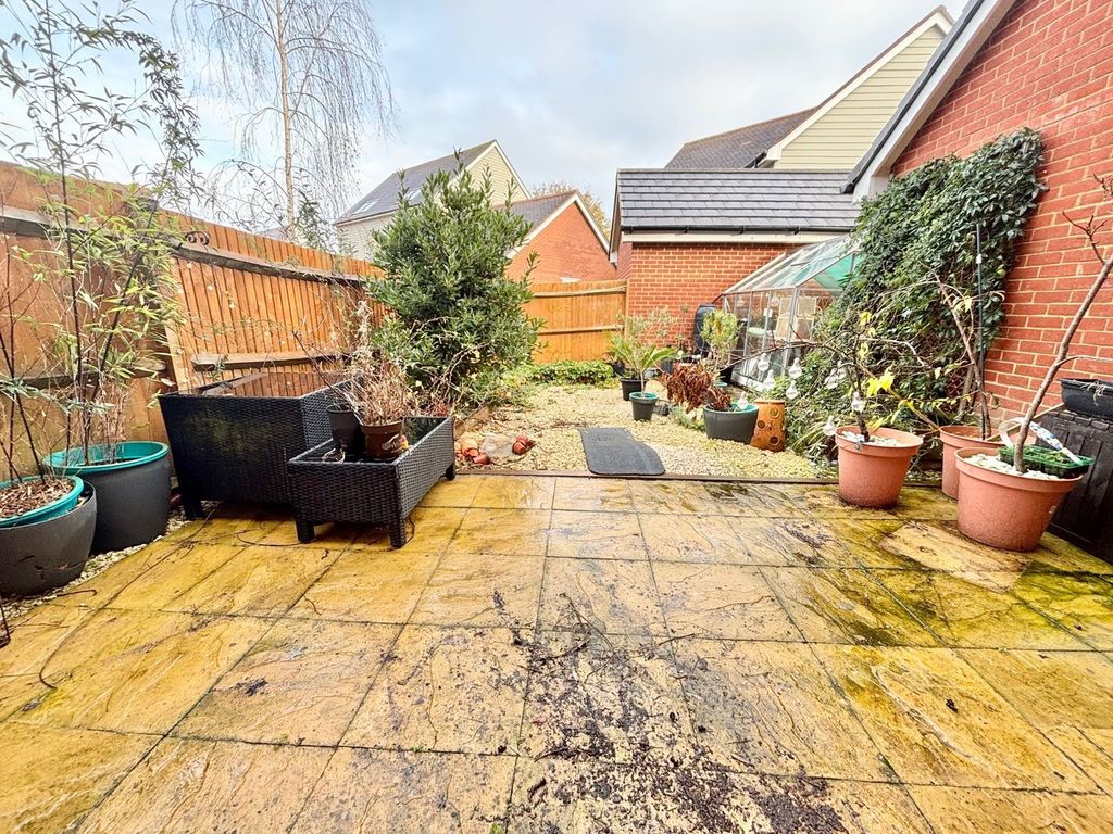 Property photo 2 of 9