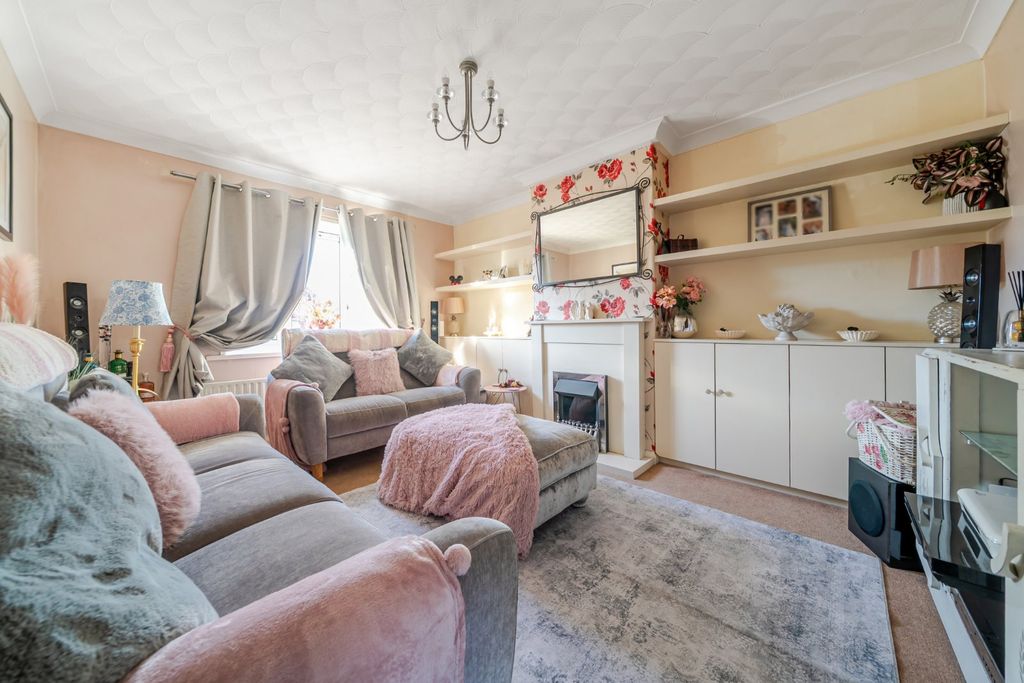 Property photo 2 of 11 Picture No. 14