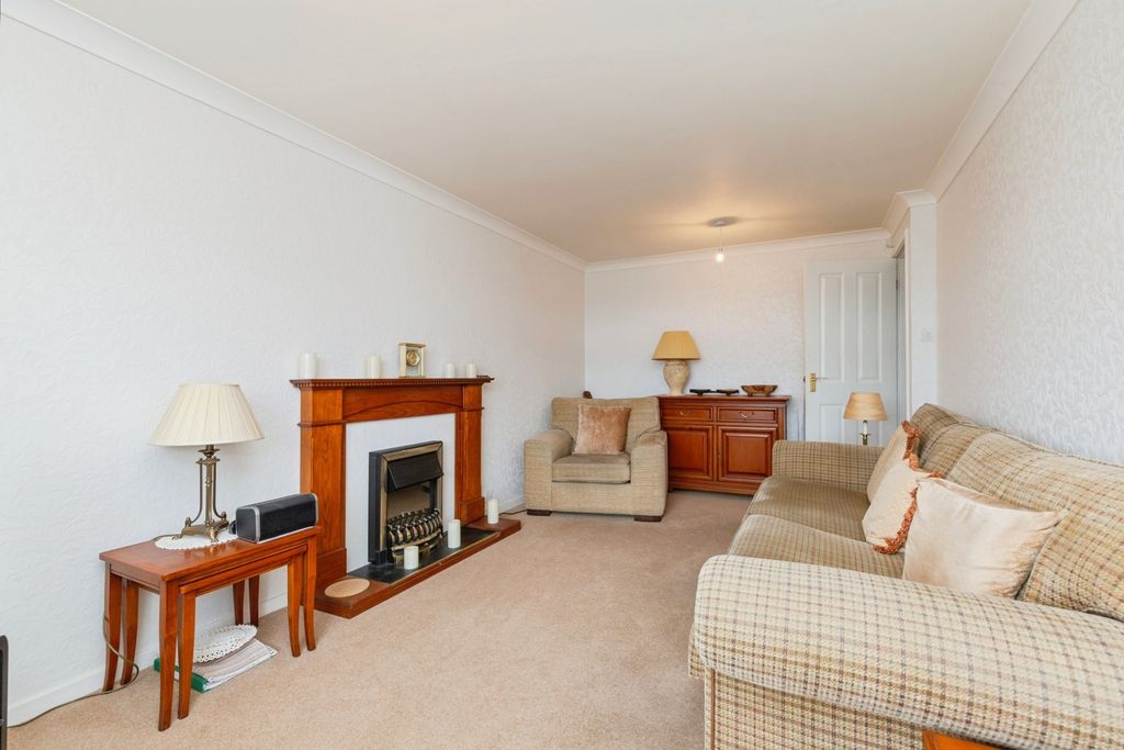 Property photo 3 of 16 Photo