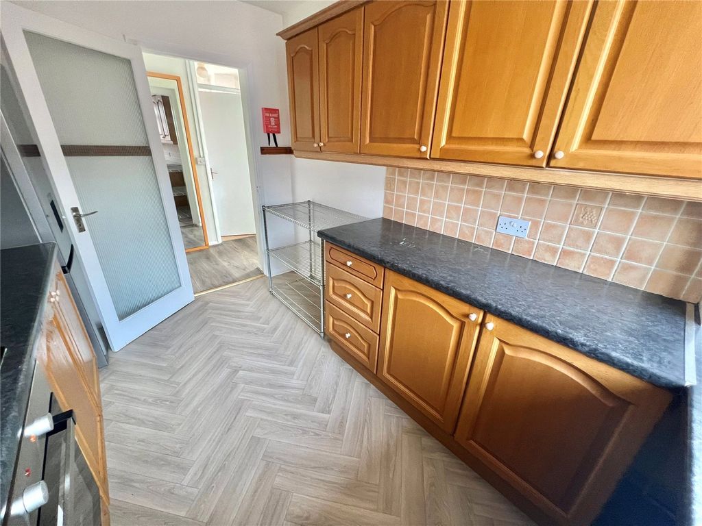 Property photo 2 of 10 Picture No. 27