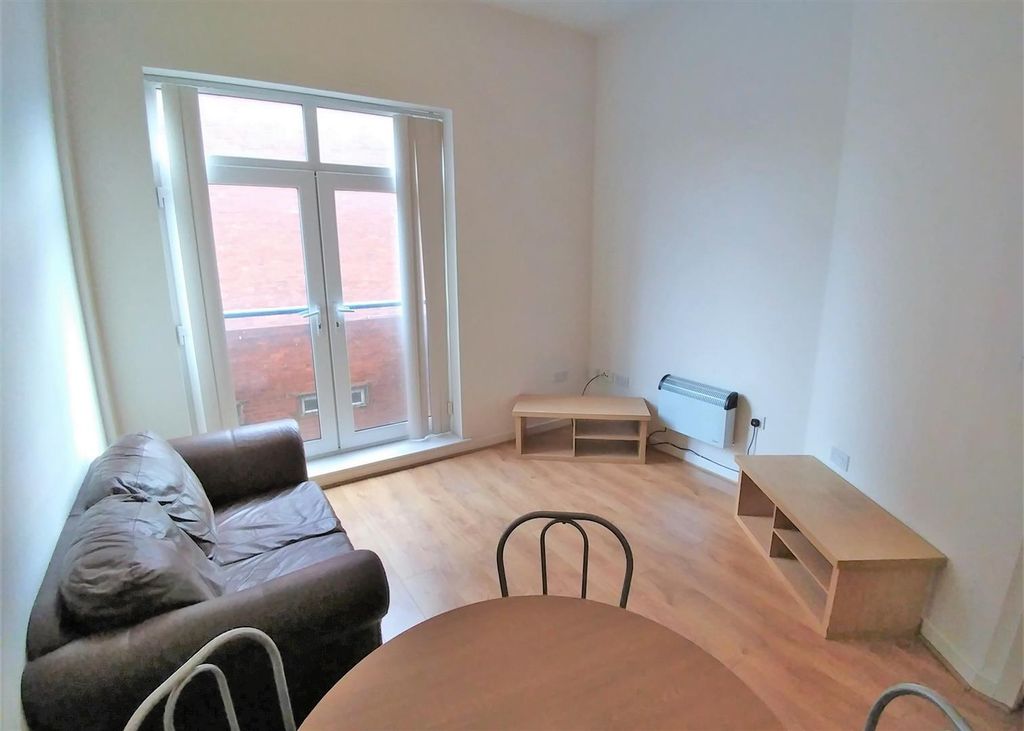 Property photo 1 of 8