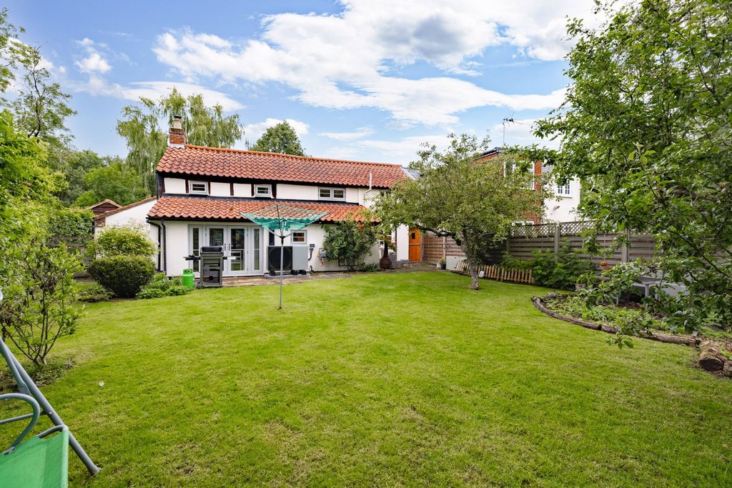 Property photo 2 of 18