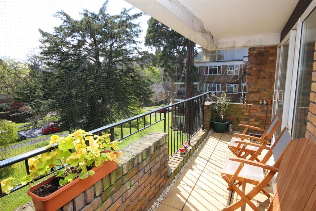 Property photo 1 of 9 Balcony