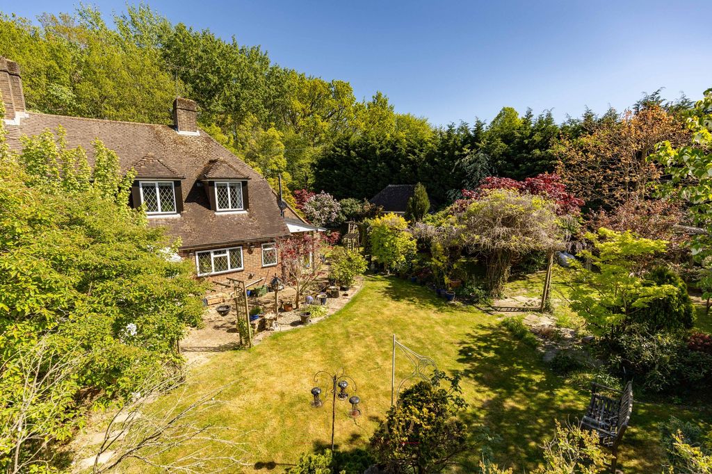 Property photo 2 of 29