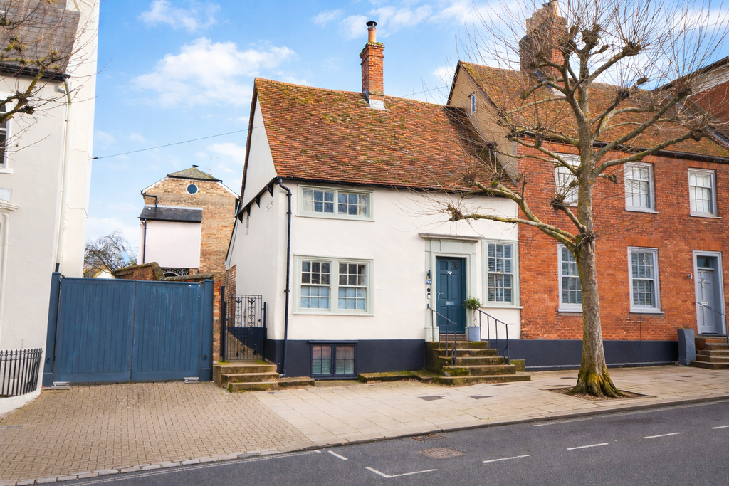 Property photo 1 of 13