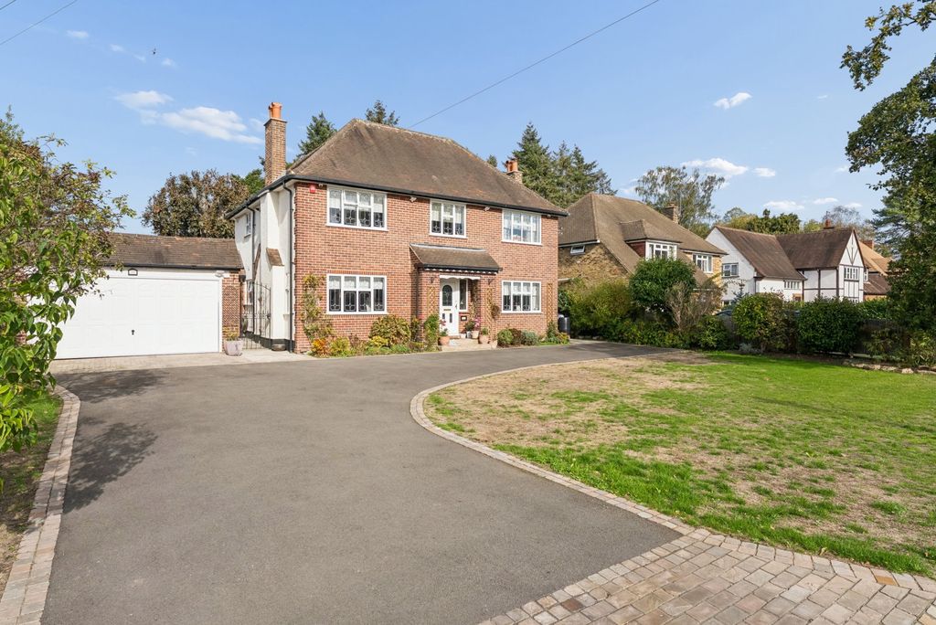 Property photo 1 of 39