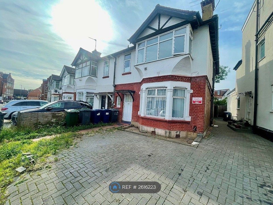 Property photo 1 of 8
