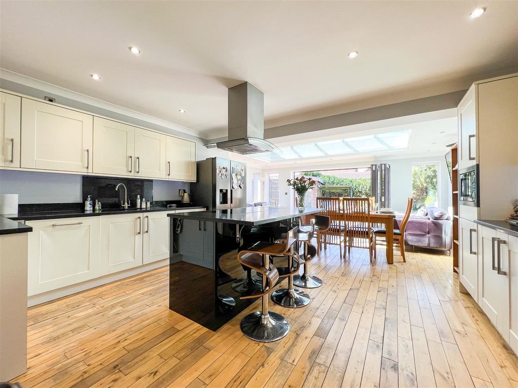 Property photo 2 of 26 Kitchen / Dining /Living