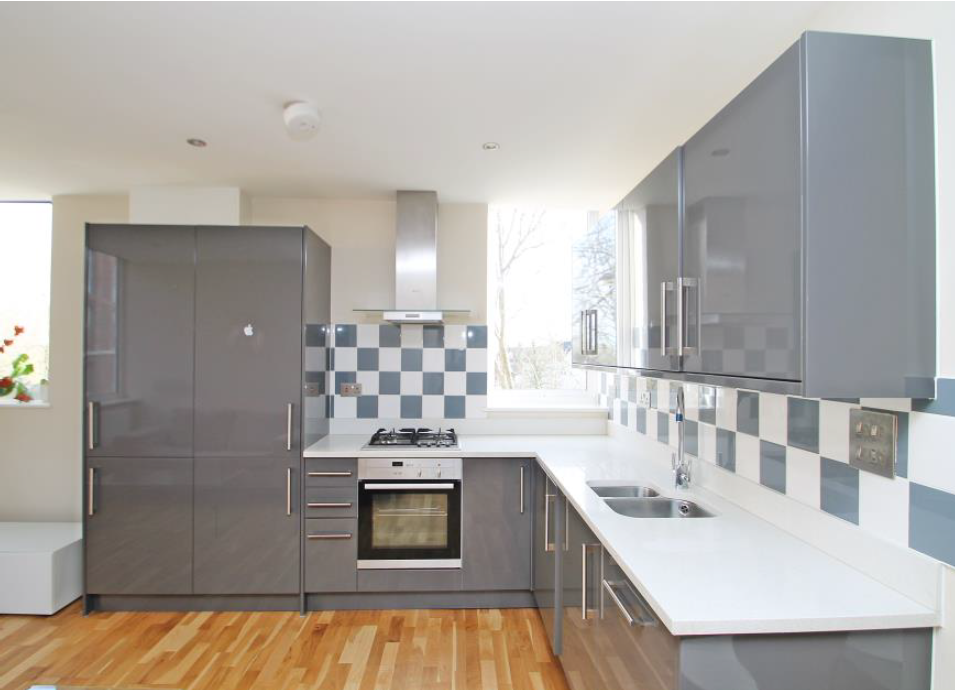 Property photo 3 of 9