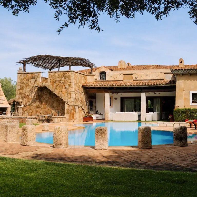 Property photo 1 of 17 Villa With Pool And Garden In Porto Rotondo, Sardinia