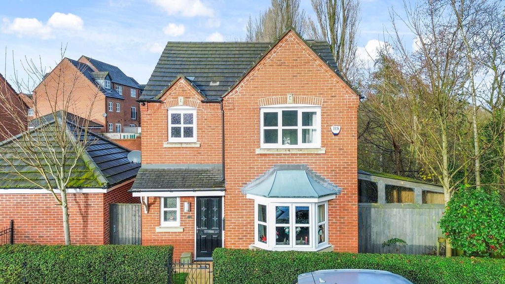 Property photo 1 of 28