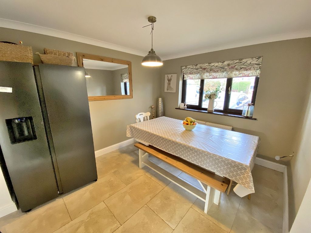 Property photo 3 of 27 3077504