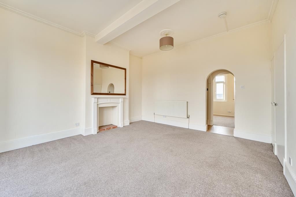 Property photo 3 of 20 Reception