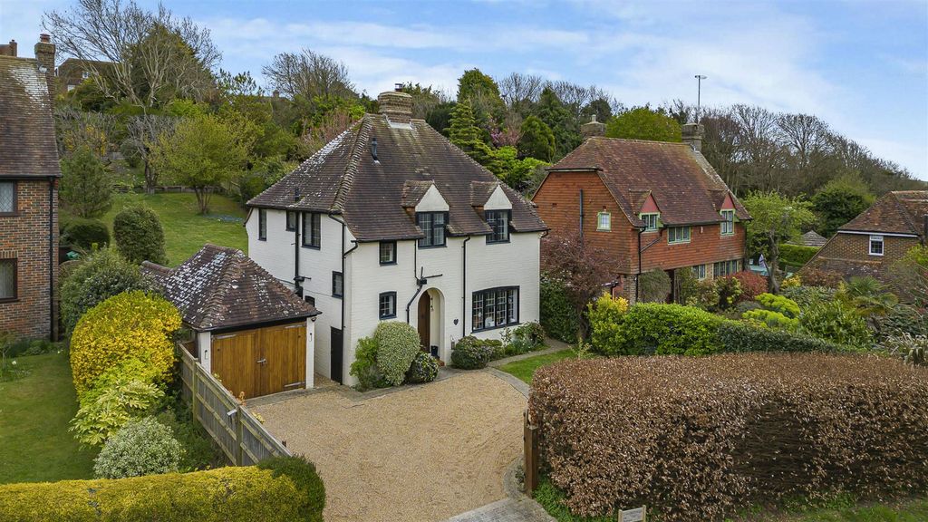 Property photo 1 of 43 Front