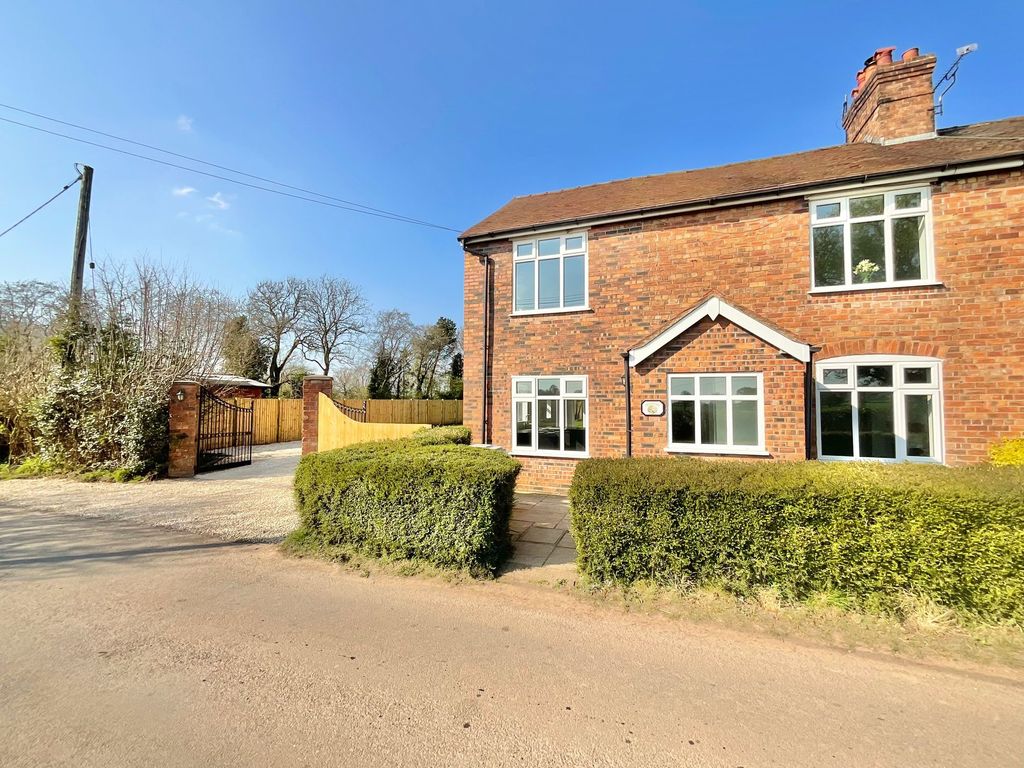 Property photo 1 of 28