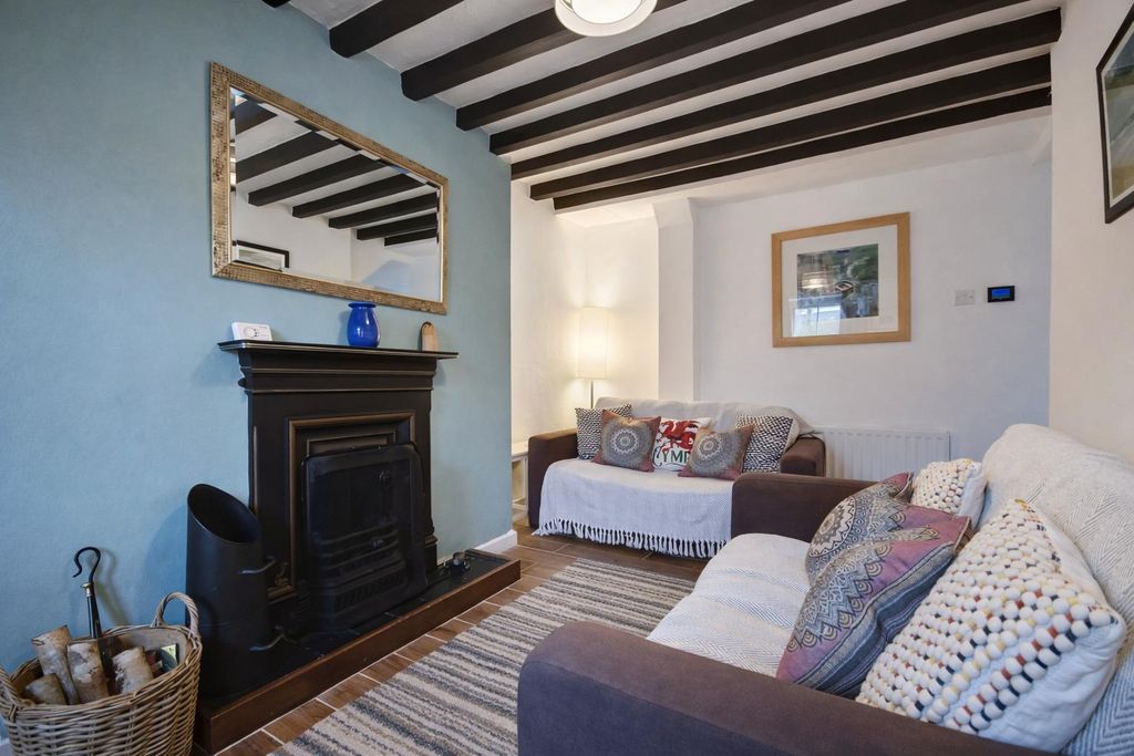 Property photo 3 of 25 5.Jpg