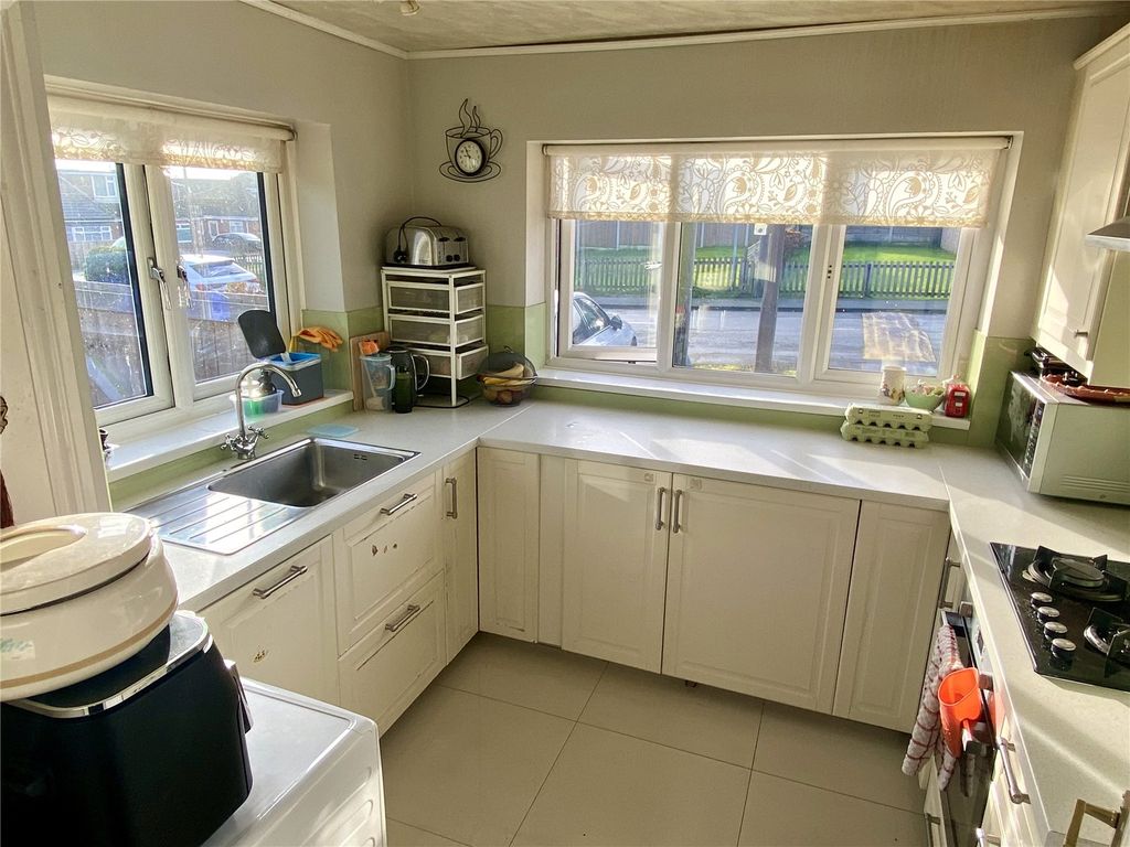 Property photo 3 of 8 Picture No. 06