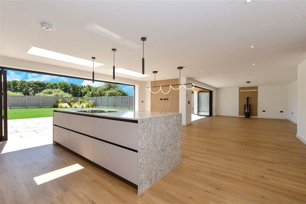 Property photo 1 of 8 Kitchen/ Diner