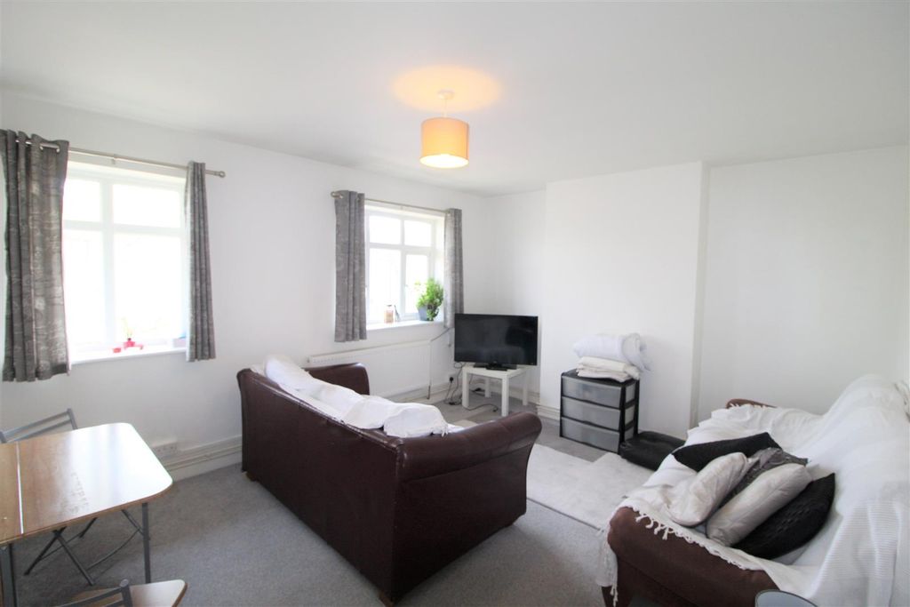 Property photo 3 of 7 Img_3032.Jpg