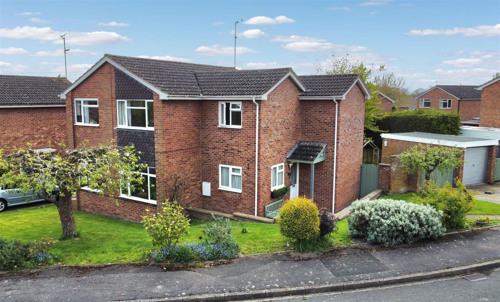 Property photo 1 of 17