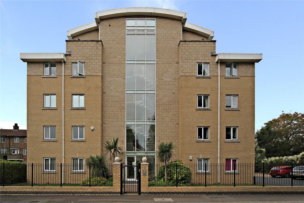 Property photo 1 of 9 Picture No. 13